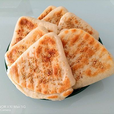 诱人|芝麻发面小饼