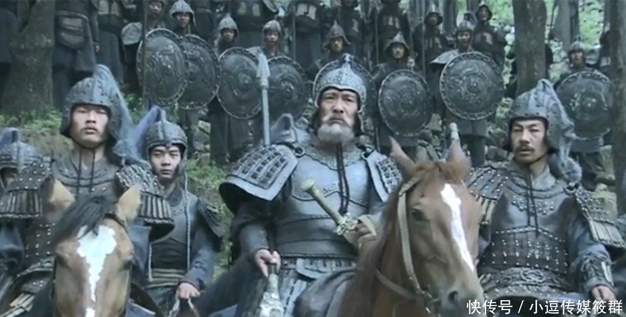 名将|黄忠与魏延同为三国名将，他们的武艺谁高谁低，答案一目了然