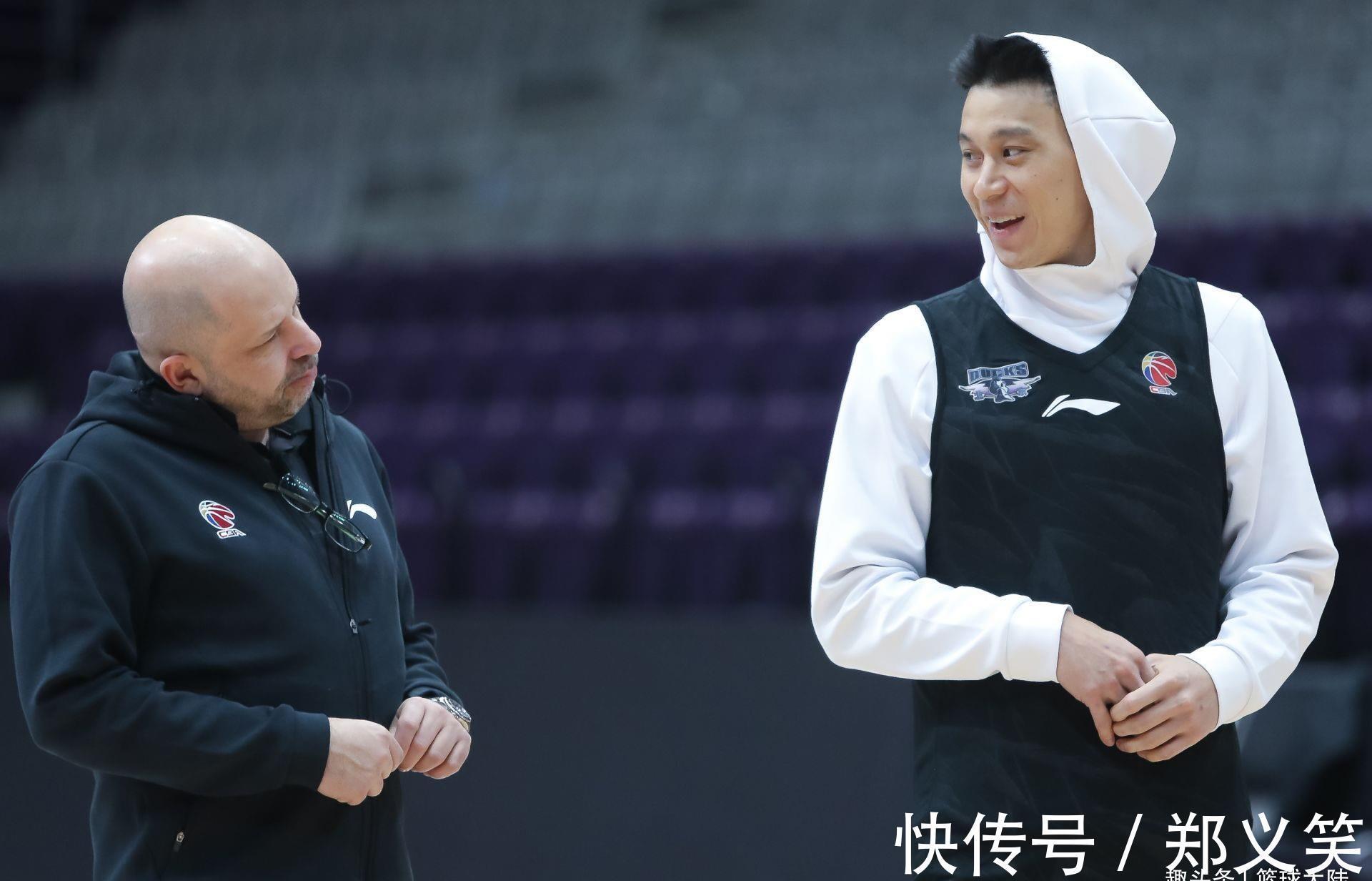 林书豪|正式签约！曝NBA级后卫加盟北京首钢，联手林书豪让人期待