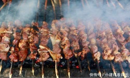 新疆的饮食记:非原产却被改良,那些虽然普通却被喜爱的美食
