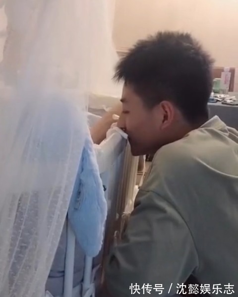 怀疑人生|儿子27岁时,妈妈生下二胎,兄弟俩相处的“画风”让网友怀疑人生