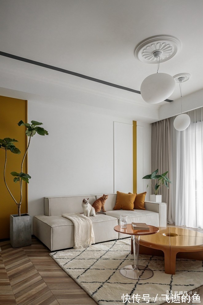 轻食简餐|90平米2居室如何做到潮流混搭风