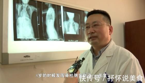 受压|8岁男孩脊椎侧弯,只因家人常做这个动作,这个错误,90%的父母都在犯