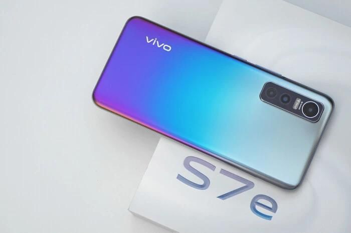 时代|5G时代“半斤机”当道，vivo S7e只改了这几点就变得与众不同