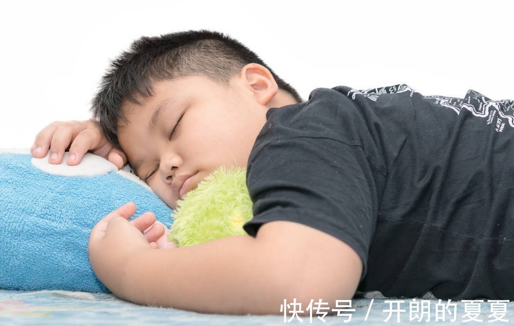 骨骼|7岁男孩半年长高15cm,儿科医生此物是长高剂,孩子宜多吃