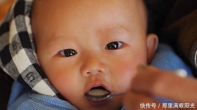 婴儿|3个月内的婴儿除了不能抱太多,这3点常识,宝妈也不要忽视了