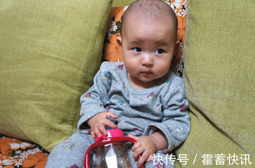 孩子|劝告夏季3个时间别强迫娃喝水,易伤脾胃积食,家长别不当回事