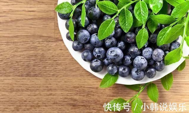 小动作|一个小动作，坚持不到6秒，说明早衰了，若能超过10秒，易长寿