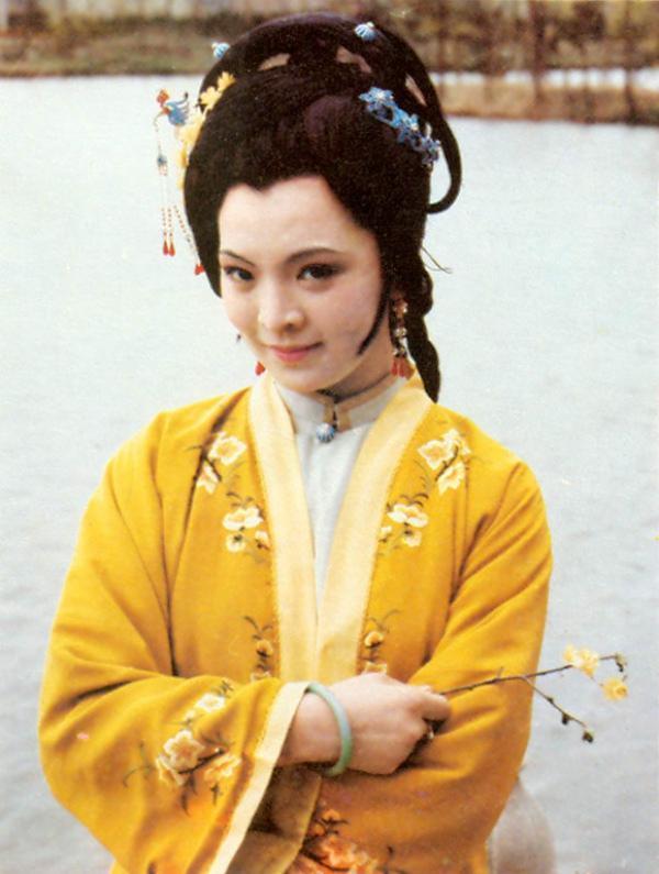 鳳姐#《紅樓夢》里有愛情的婚姻和無愛情的婚姻都是一地雞毛