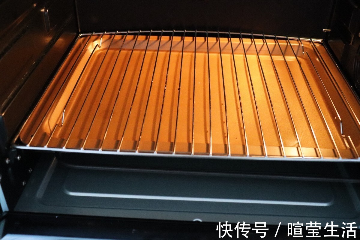 戚风蛋糕|自制酸奶蛋糕,松软香甜,比戚风蛋糕还要好吃,做法很简单