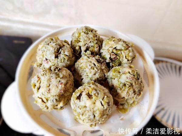 摇身一变|想吃野菜不会做快来学学,摇身一变成主食,家里人吃着可香了!