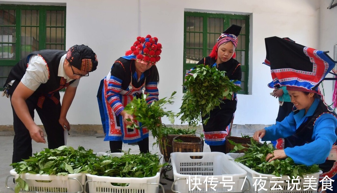 泡脚|98岁长寿老人，常用“1素”煮水喝，肝脏犹如40岁