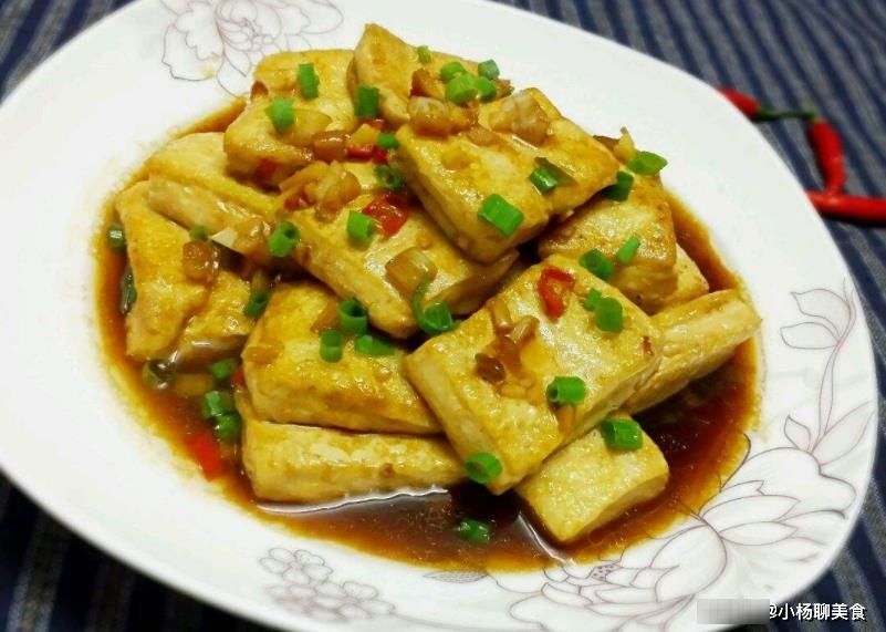 外酥|煎豆腐时，不要直接下锅，多加这一步，豆腐外酥里嫩，还很入味！