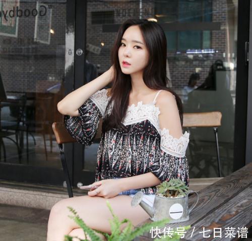 时尚 打底裤的装扮展现浪漫情怀,时尚气息沁人心脾