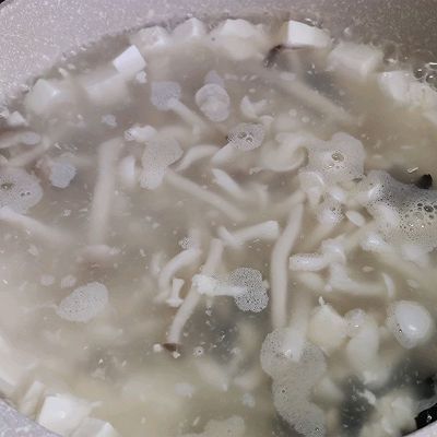 内脂豆腐|鲜掉眉毛的??菌菇豆腐羹