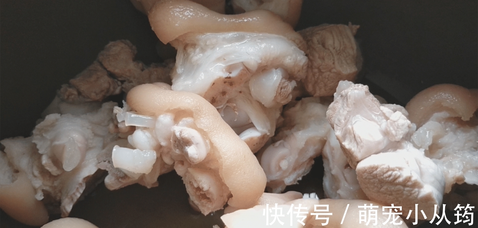 猪脚汤怎样煲好喝?告诉你配料与做法,掌握好这3点,汤美肉香