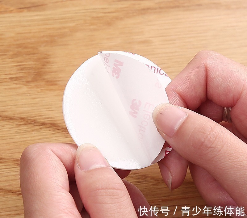 定制|建议业主卧室别定制衣柜了!不妨装这“新潮货”,高雅特享受