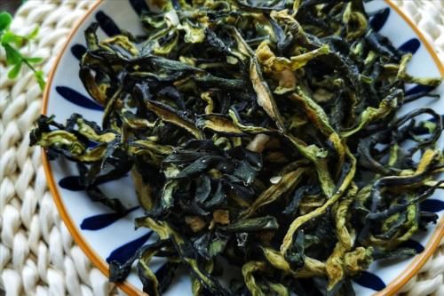 豆角|7月,此菜再不吃就老了,晒干后保存起来,冬天拿来炖肉吃太香了