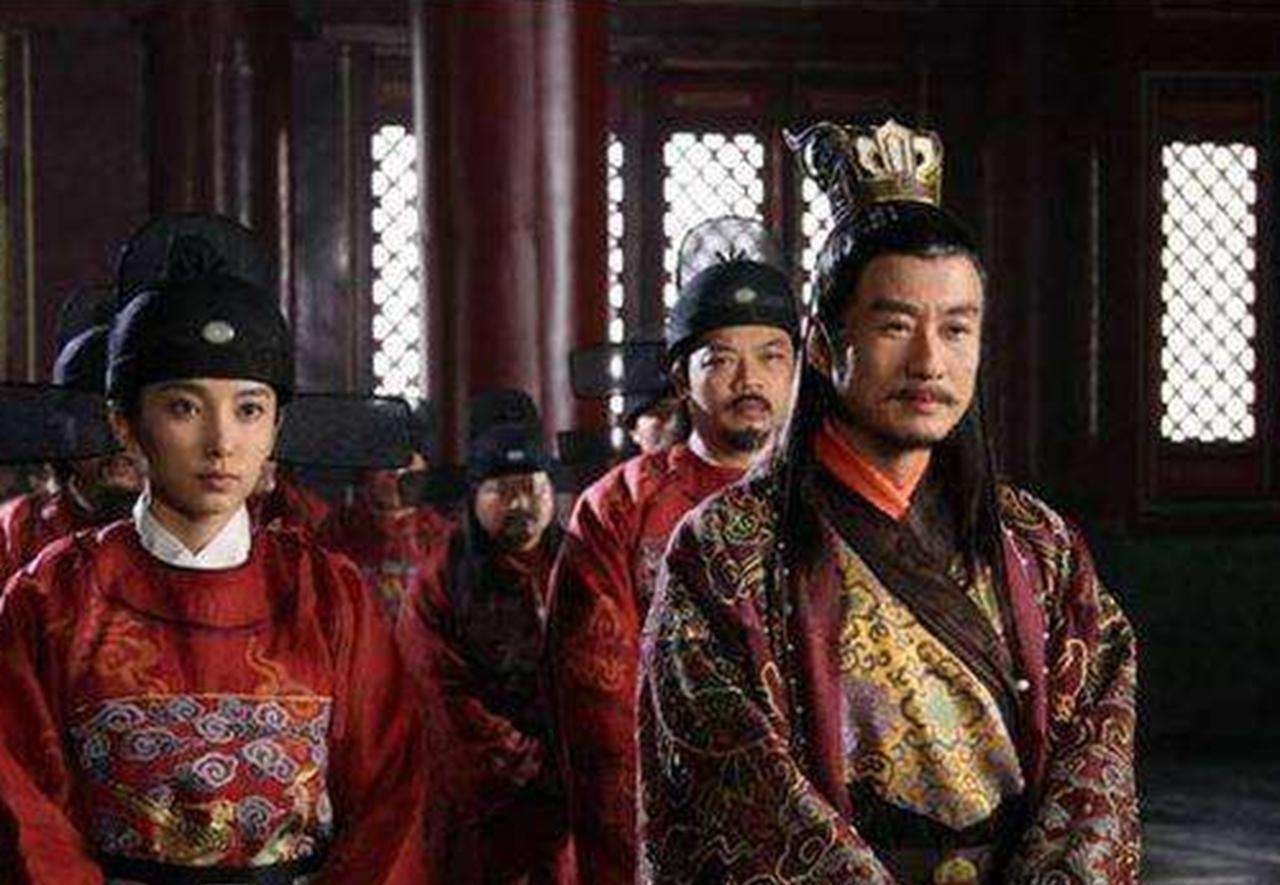 魏忠贤|魏忠贤虽然没有文化,却不失谋略与智慧,懂得感情投资要找准方向