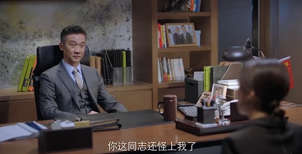 靳东《突围》今晚首播,12位戏骨助阵,3大看点,真正的王炸来了