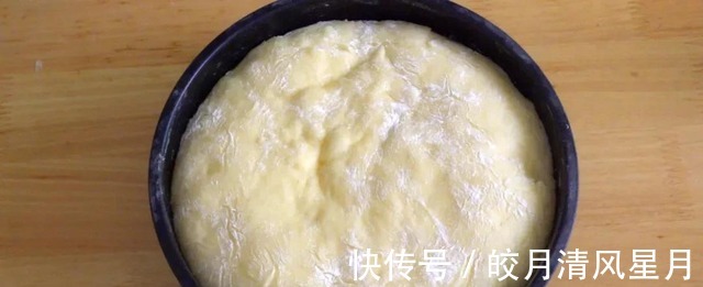 浸奶式面包从未吃过这样的面包,外形丑,口感比蛋糕还软嫩!