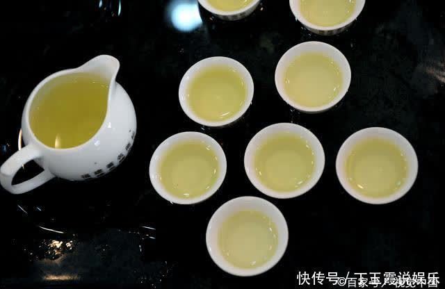 喝茶|泡茶时到底要不要洗茶?洗茶能洗去“脏东西”吗?听听老茶客咋说