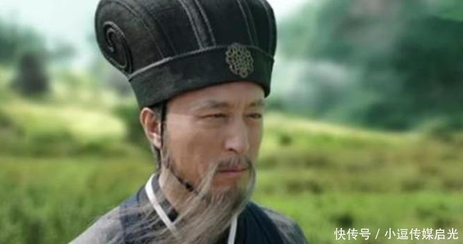 曹操|诸葛亮使用草船借箭妙计之时，为何不担心曹操使用火箭烧毁船体？