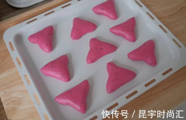 保鲜膜|家庭软式欧包!火龙果味的!上班族快看过来