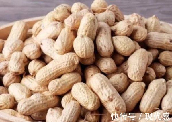 肾功能|花生配此物一起吃,效果强过鹿茸,男人坚持吃,肾功能会改善