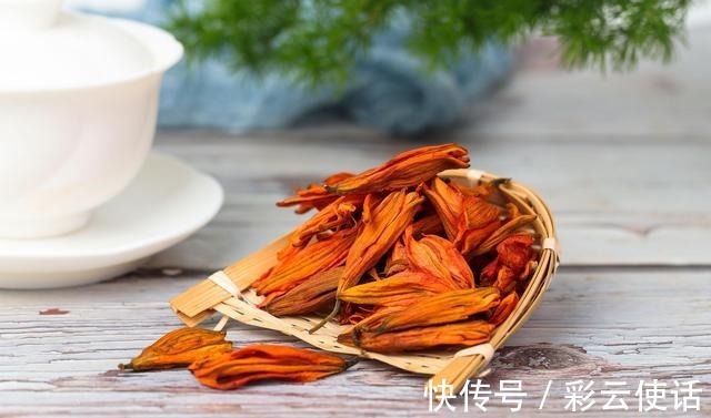 女性朋友|藏在身边的天然“玻尿酸”,女人可劲吃,抚平皱纹,比敷面膜管用!