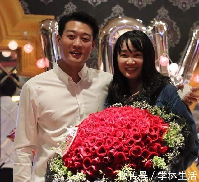惠若琪昔日队友“姐弟恋”修成正果,出身清贫,曾被誉为心机副攻