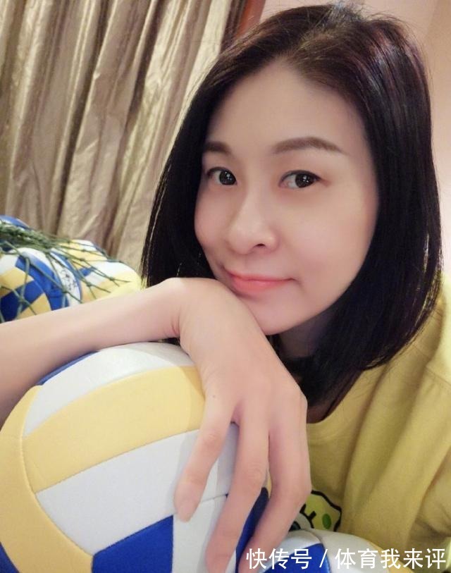 彩羽侠|她曾是中国女排最佳球员,退役之后颇具文艺范,自弹自唱粤语歌