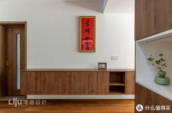 楼房|二手一楼房庭院惨遭荒废,原房东看到改造效果:早知道再加30万也不卖