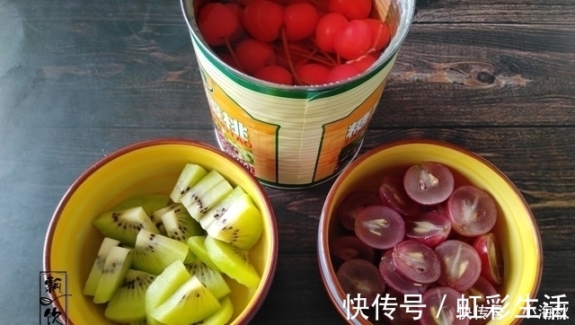 幼儿园的侄女生日,抬举姑姑给做生日蛋糕,结果受全班小朋友欢迎