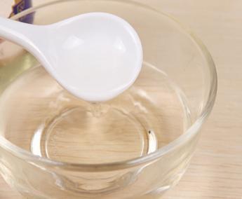 家家都用它,祛斑美白的头号选择,恢复婴儿皮肤。