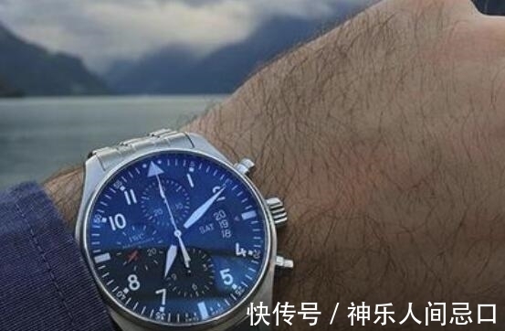男左女右|为什么“戴手表”要必须左手？男人必要了解一下，不要一问三不知