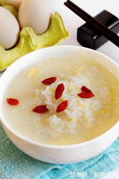 护肝|枸杞泡水搭5样,润肺护肝,养生效果可翻倍!秋冬喝正合适