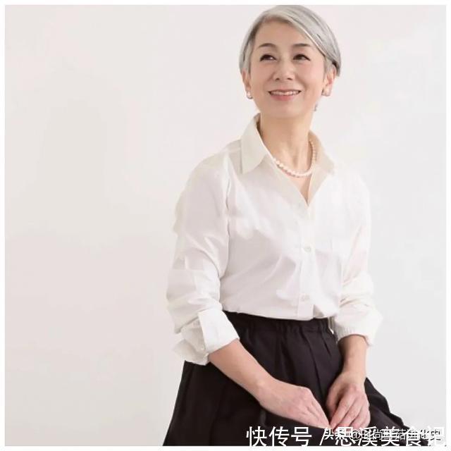 超短发|60岁左右的女人，过年别再烫“大妈卷”！四款减龄发型，更好看