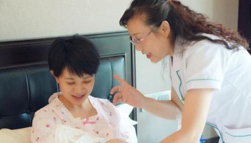 中国女性|外国宝妈都不坐月子,为何国内女性还要坐呢?原因你可能没想到