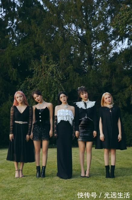 尹钟信|时隔一年，红贝贝终于五人活动，wendy健康归来还有新综艺节目