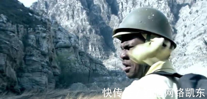 季军|抗日神剧:黑人小伙伪装不成,亮出奥运马拉松季军身份,成功逃脱