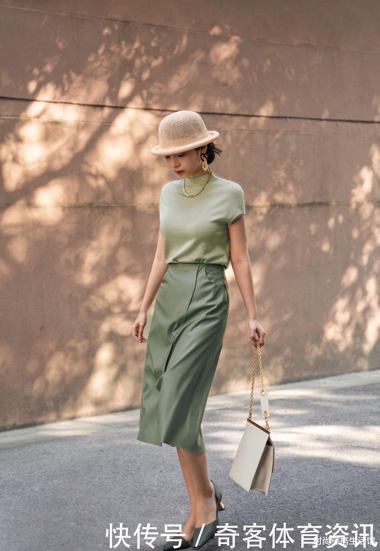 优雅|毛衣下面不一定搭裤子,瞧三木博主这样穿,气质优雅更高级