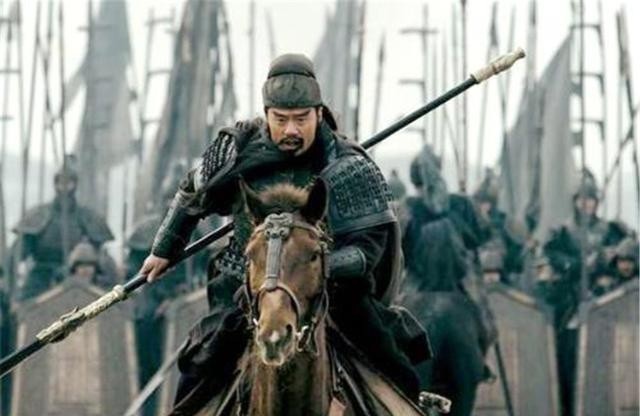 秒杀|一个击败徐晃,一个战平赵云,颜良和文丑,为何都被关羽秒杀