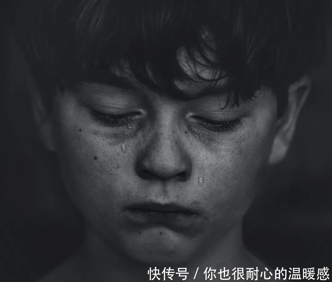 秘密|家长吼孩子哭，孩子情绪崩溃时，隐藏了各自多少小秘密？