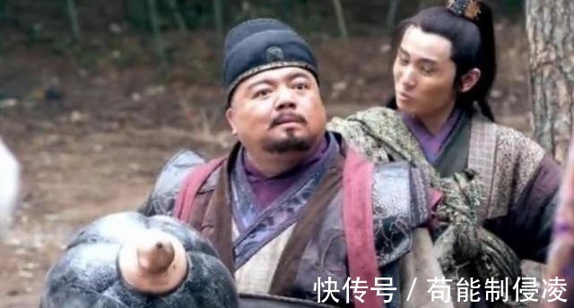 苏文@瓦岗一英雄拿着纸糊大锤唬人唬了一辈子,强出头害死二十六位兄弟!