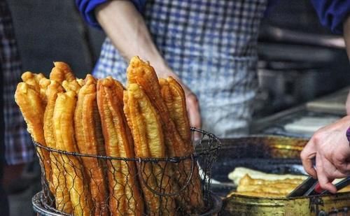 食物|早餐远离这些食物,营养低还容易长肉,再忙也别吃