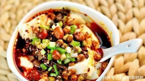 自制豆腐脑,掌握好4个窍门,做出来比蒸蛋还嫩滑,太好吃了