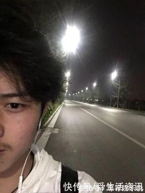 |搞笑p图小伙想p个妹子在旁边,这把容嬷嬷p进来是啥情况!