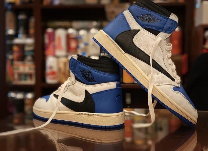 tr预定今年鞋王?TS x 藤原浩闪电 x AJ 1 三方联名最新实物美照发布!
