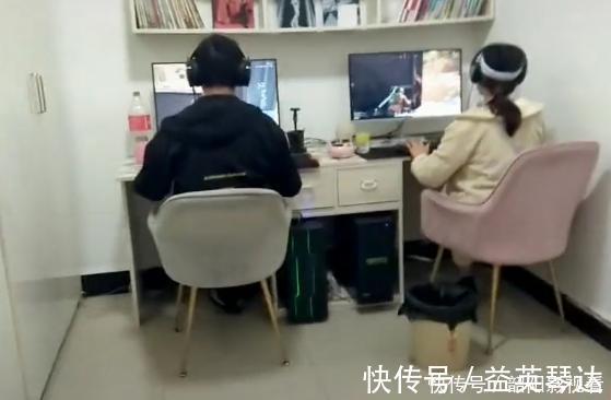 电脑桌|“最佛系夫妇”放飞自我式带娃火了,娃:我是你们买电脑送的?